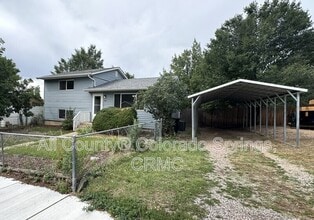 Building Photo - 1907 McCooke Dr