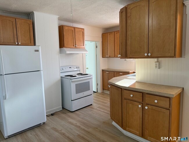 Building Photo - 81 Spruce St