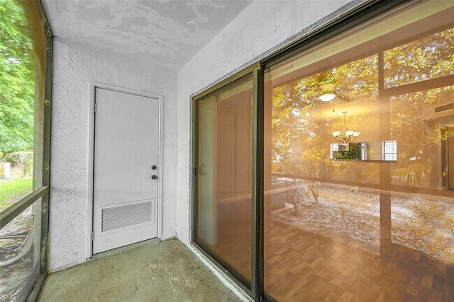 Building Photo - 2518 NW 89th Dr