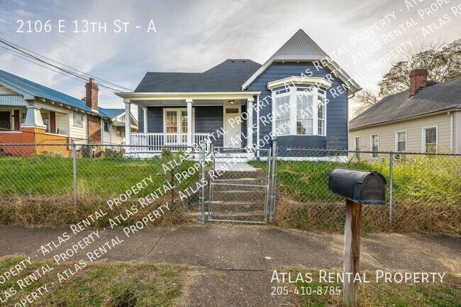 Building Photo - 2106 E 13th St