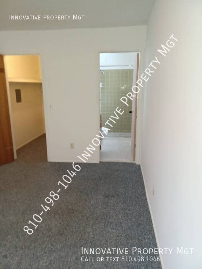 Building Photo - 6009 Holiday Gardens Dr