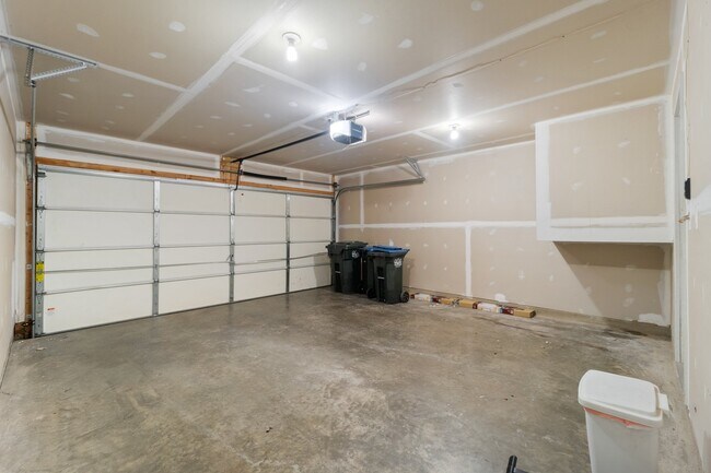 Building Photo - 23460 Twin Falls Ter