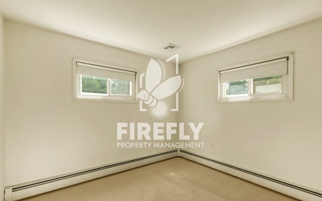 Building Photo - Charming Ranch Home in Hempfield School Di...