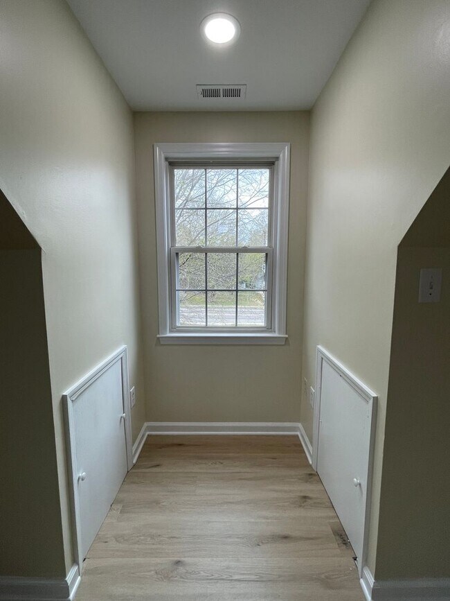 Building Photo - Incredible, newly renovated 3 br 3.5 ba Ca...