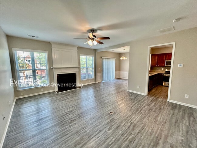 Building Photo - 170 Finchley Dr