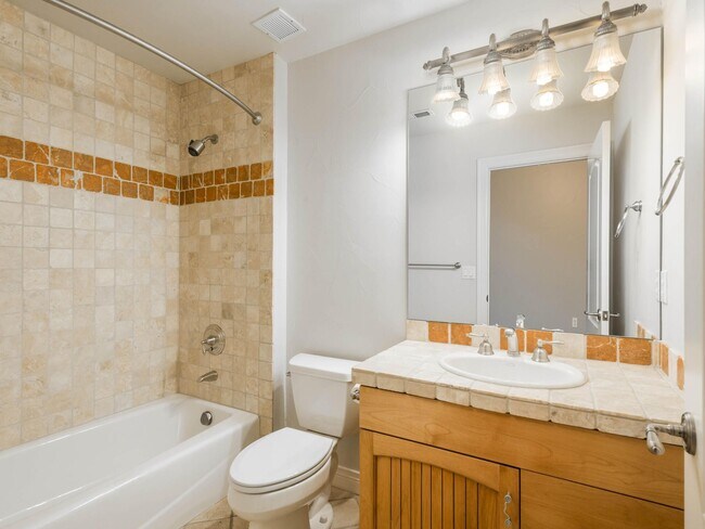 Building Photo - 9 Foxtail Cir