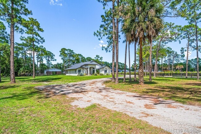 Building Photo - 16105 Temple Blvd