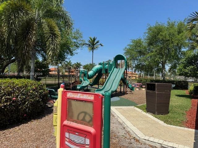 Building Photo - 15242 SW 30th Terrace