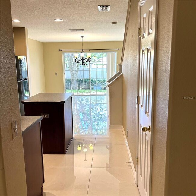 Building Photo - 2568 Hidden Cove Ln