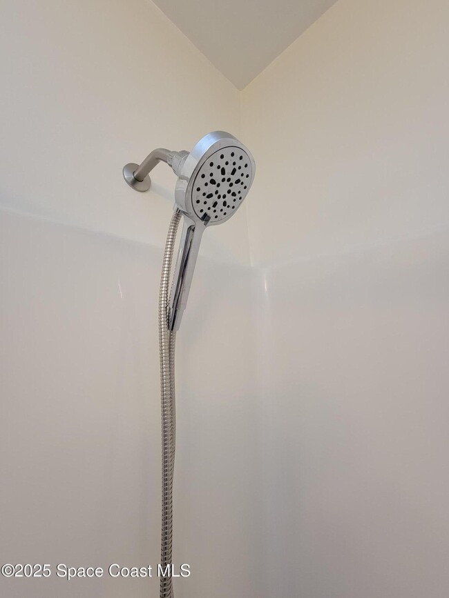 Building Photo - 5120 Volusia Ave