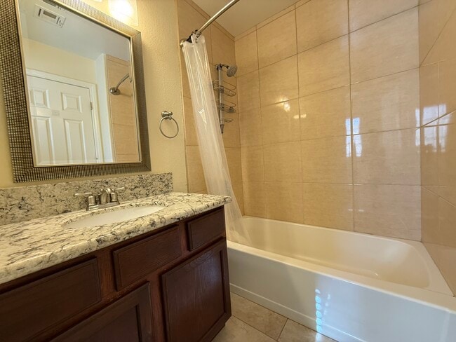 Building Photo - 10016 San Gervasio Ave