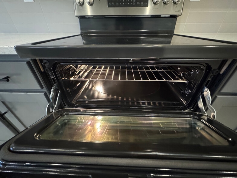 Building Photo - 4817 Raspberry Knoll Dr