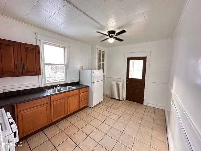 Building Photo - 283 Delaware Ave