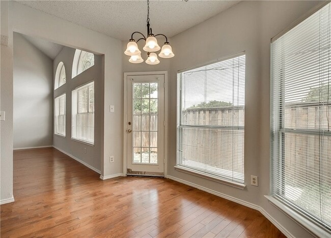 Building Photo - 905 Ponderosa Creek