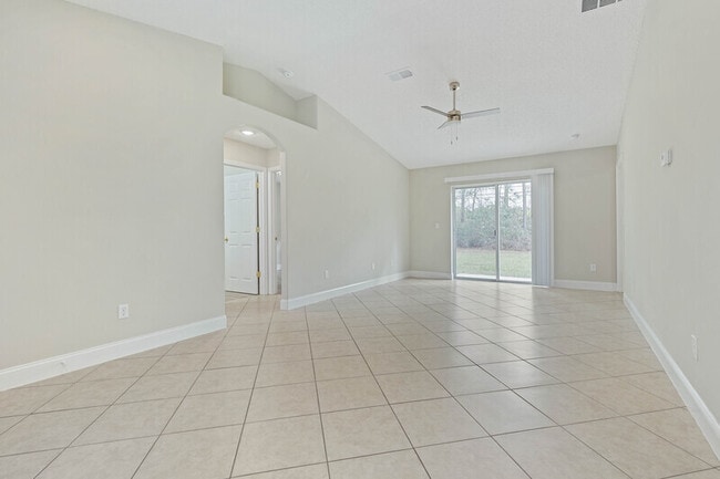 Building Photo - 34 Reybury Ln