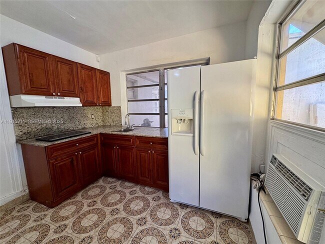 Building Photo - 100 NW 64th Ct