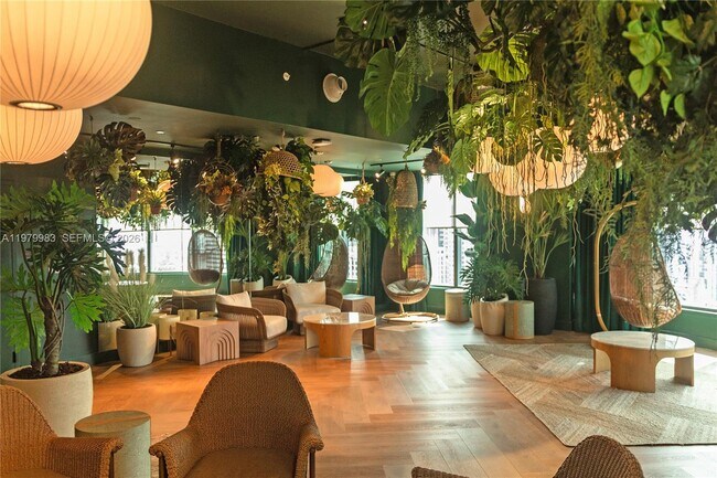 Building Photo - 151 NE 5th St