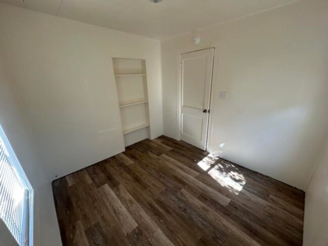 Building Photo - Cute Country Home!!