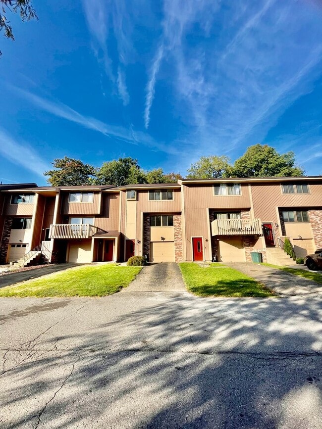 Primary Photo - 3 Bed 1.5 Bath- Bridgeville PA