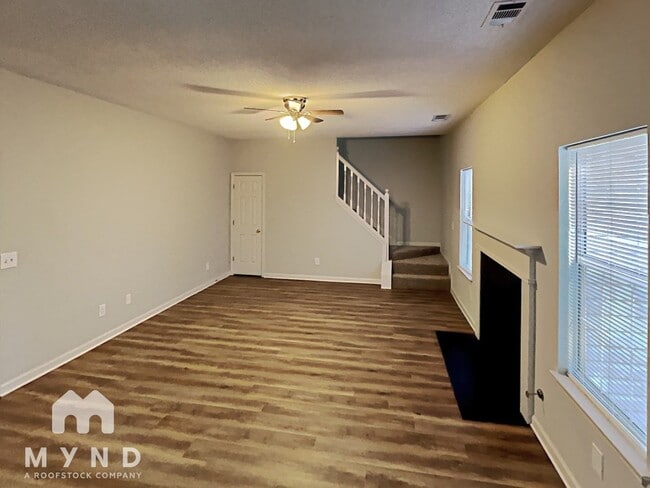 Building Photo - 3493 Riverview Chase Way