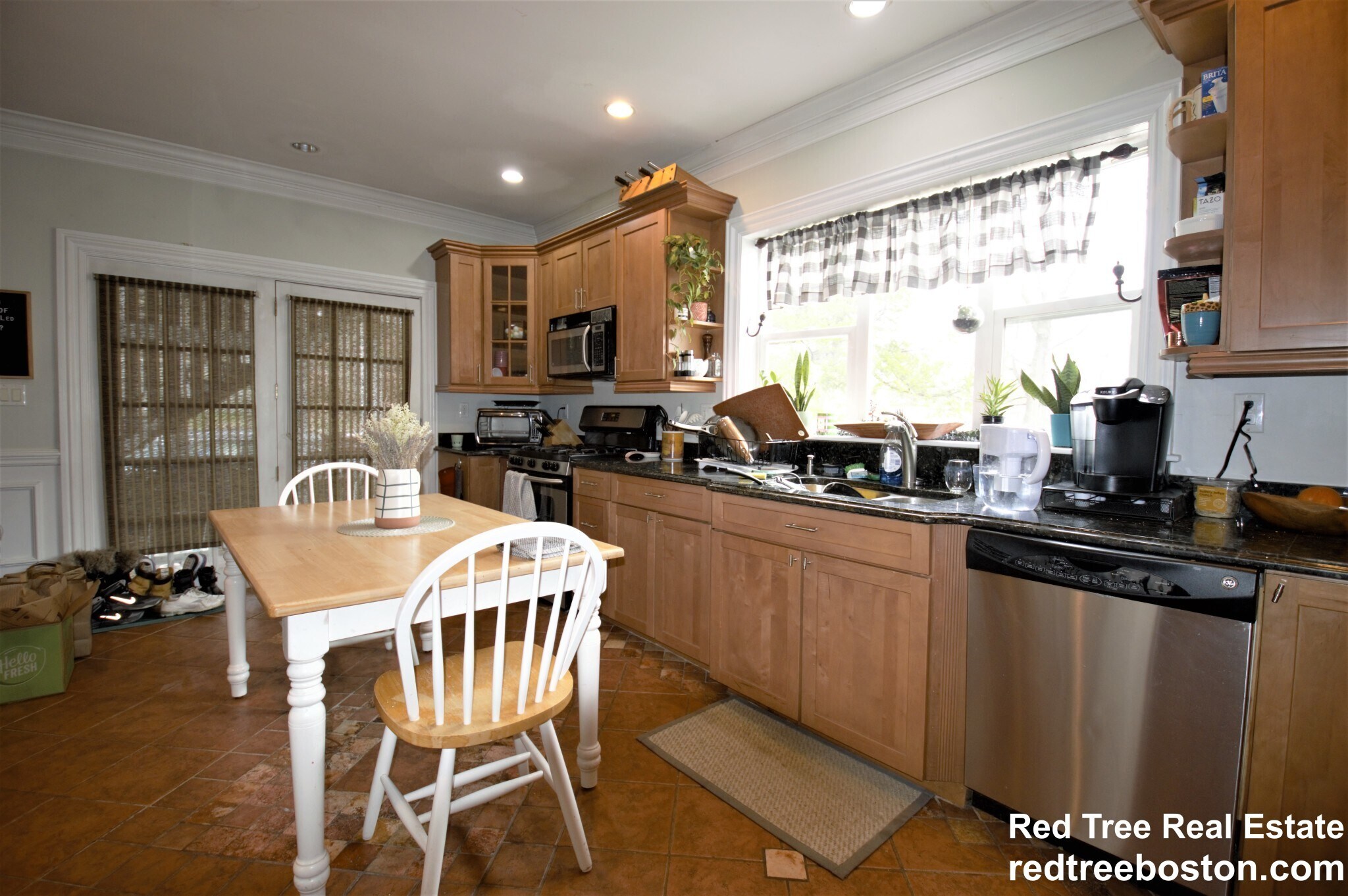 Building Photo - 55 Hobart St