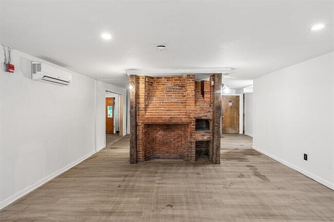 Building Photo - 57 N Main St