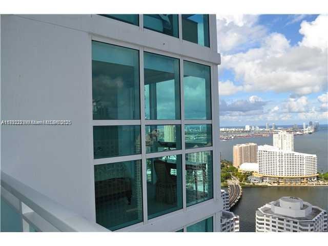 Building Photo - 951 Brickell Ave