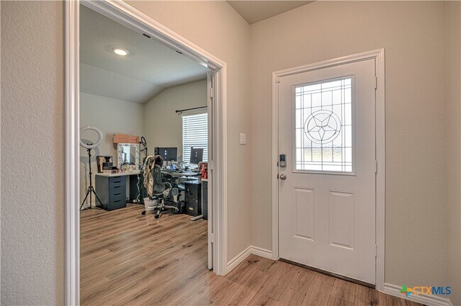 Building Photo - 1957 Rosson St