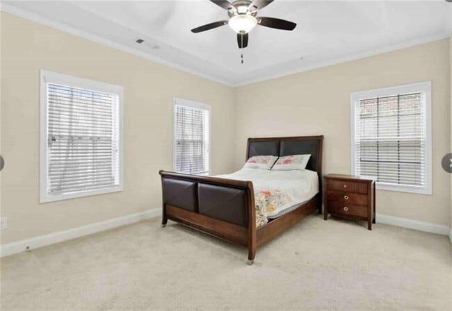 Building Photo - 2407 Tenor Ln