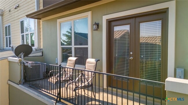 Building Photo - 961 N Academy Ave