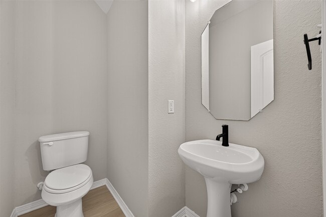 Building Photo - 8033 Scanlan Trl