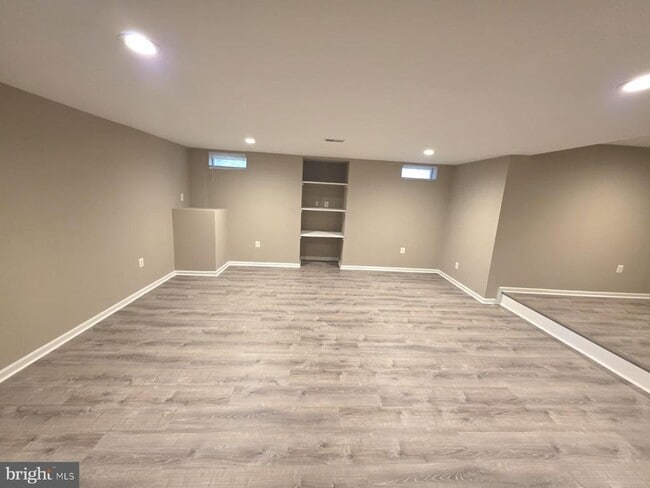 Building Photo - 601 Beauregard Dr SE