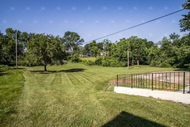 Building Photo - 8435 E 56th Terrace