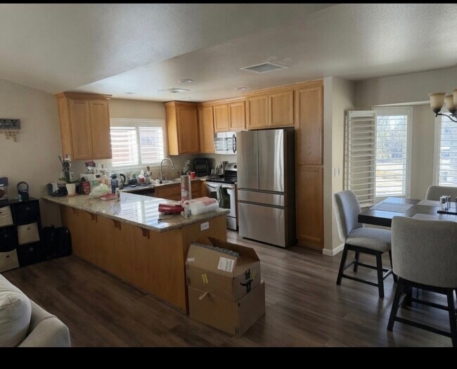 Building Photo - 1761 Bay Ct