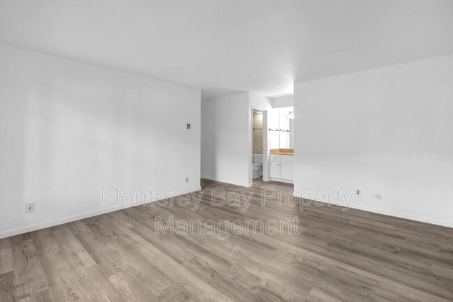 Building Photo - 29 Ocean Pines Ln