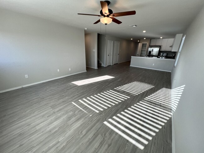 Building Photo - 2824 Rosefinch