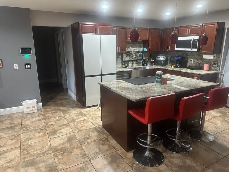 kitchen area - 3840 Janie Ct