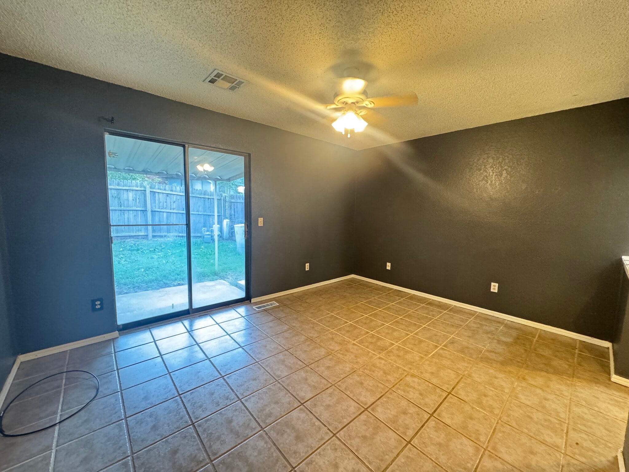 Building Photo - 7740 Doris Dr