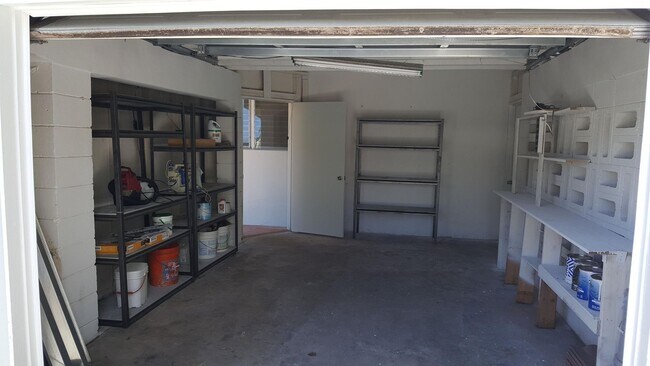 Building Photo - 1132 SW 3rd St