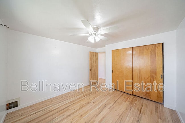 Building Photo - 618 Davidson Dr