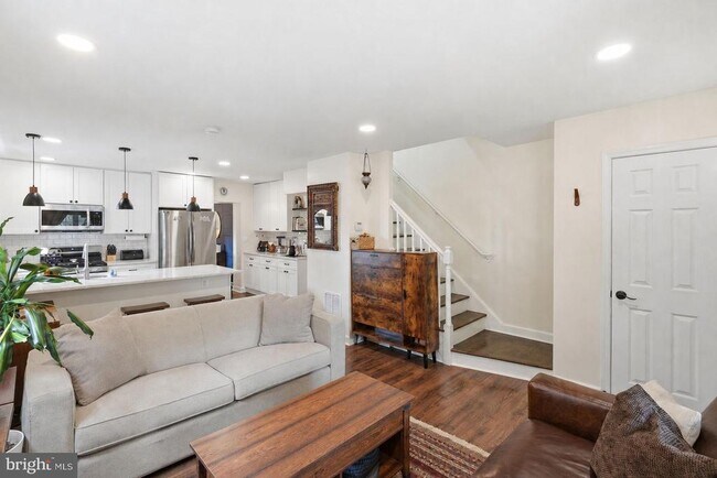 Building Photo - 345 Wesmond Dr