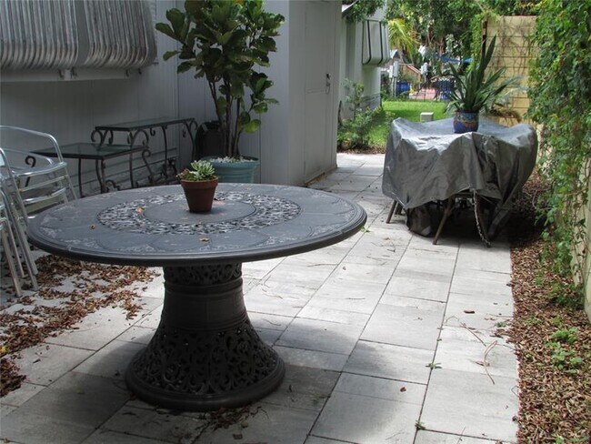 Building Photo - 5249 NW 4th Terrace