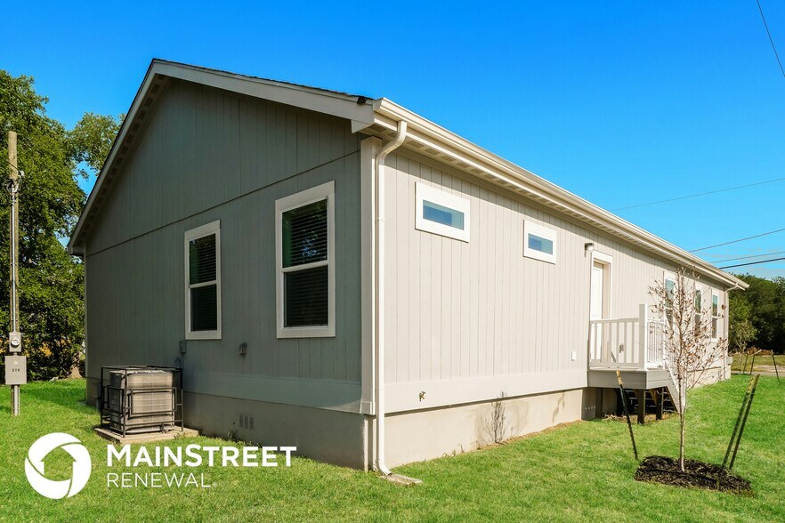 Building Photo - 278 Corliss