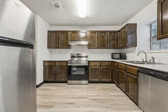 Building Photo - 1242 Chee Ln