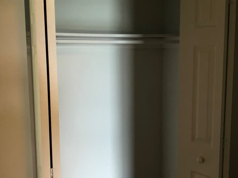 hallway closet - 2300 Pimmit Dr