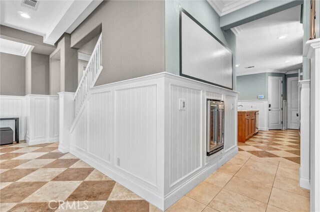 Building Photo - 206 E Balboa Blvd