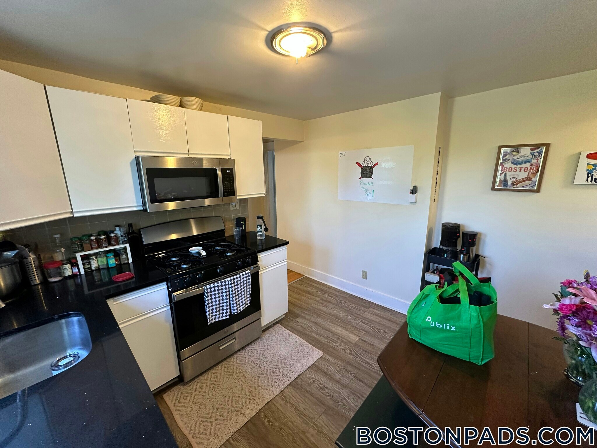 Building Photo - 1145 Boylston St