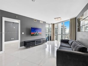 Building Photo - 18201 Collins Ave