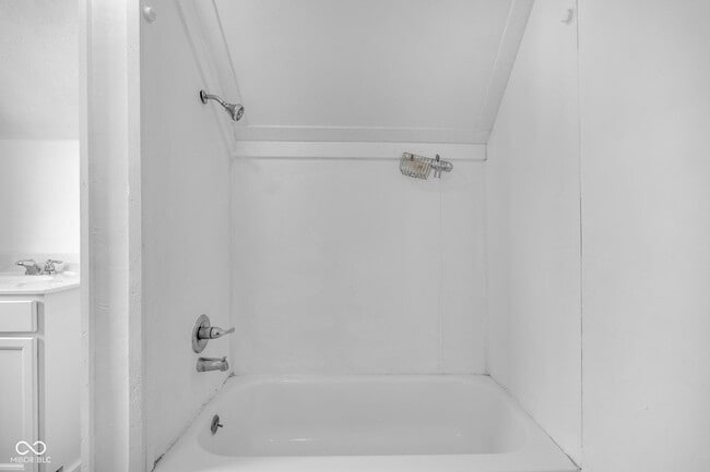 Building Photo - 2619 Guilford Ave