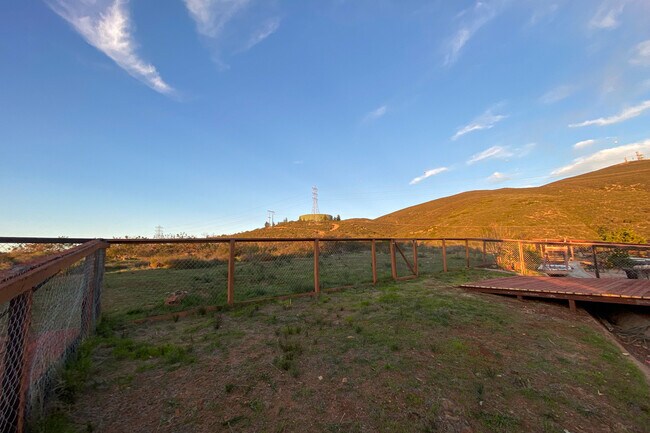 Building Photo - 9244 Calle De Vista Oeste
